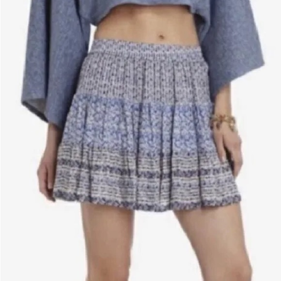 BCBG Maxazria Blue Floral Skirt - Picture 2 of 5